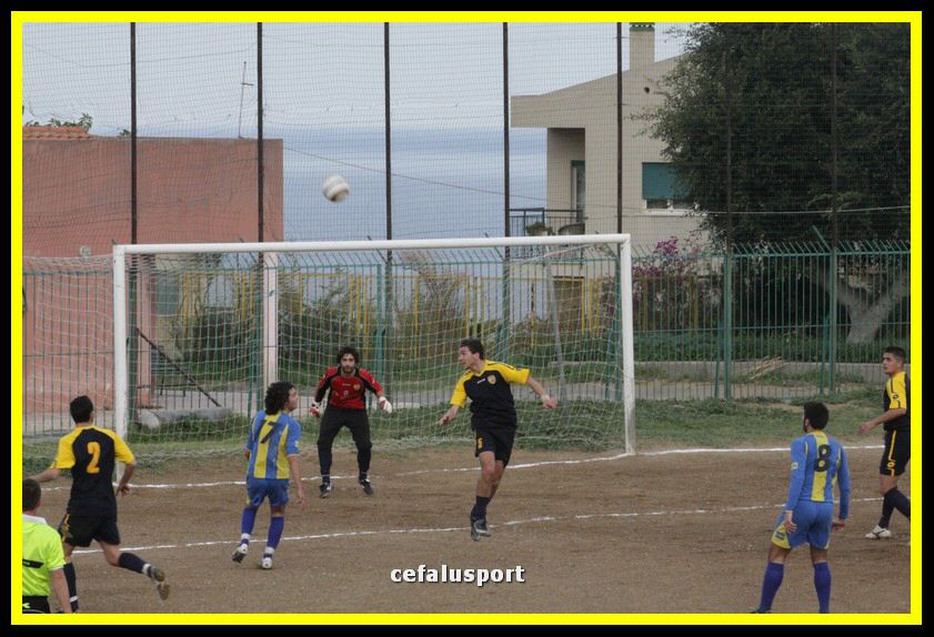 111210 Futura 140_tn.jpg